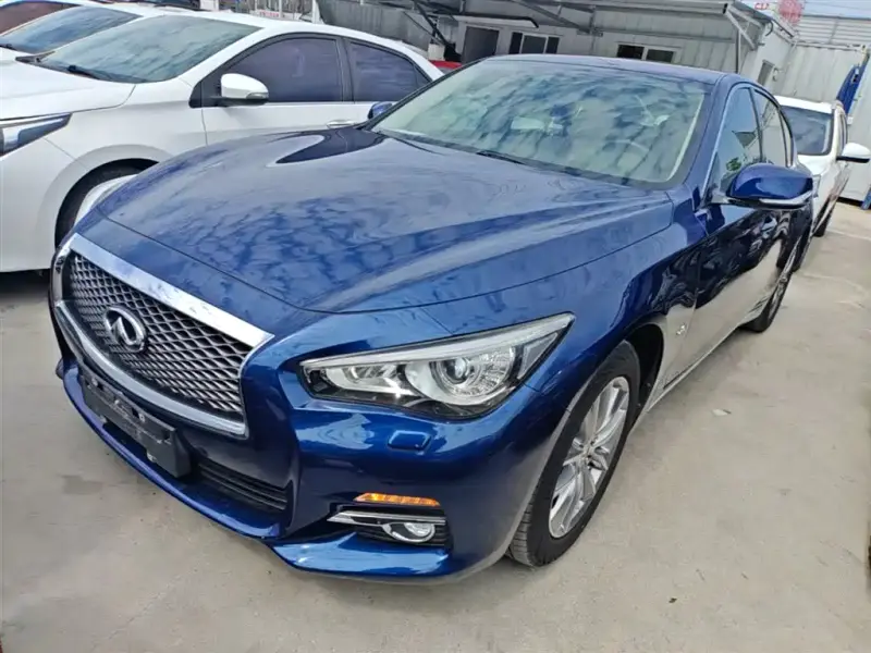 Infiniti Q50L