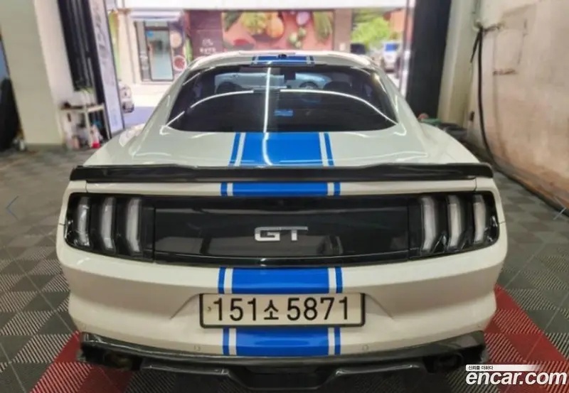 Ford Mustang