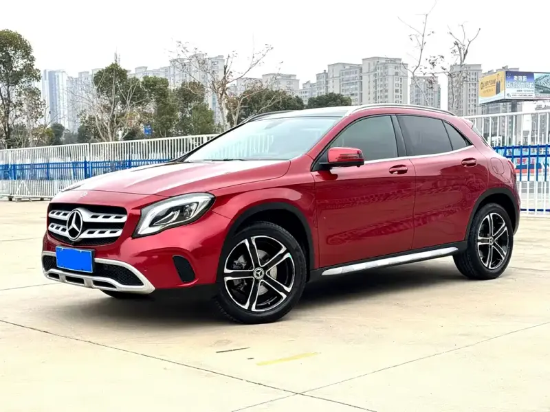 Mercedes-Benz GLA
