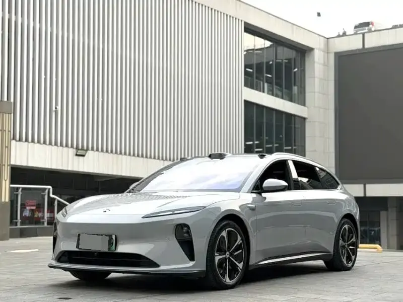 NIO ET5T