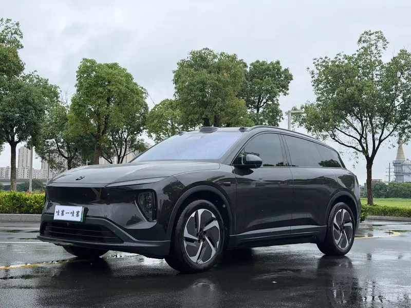 NIO ES6