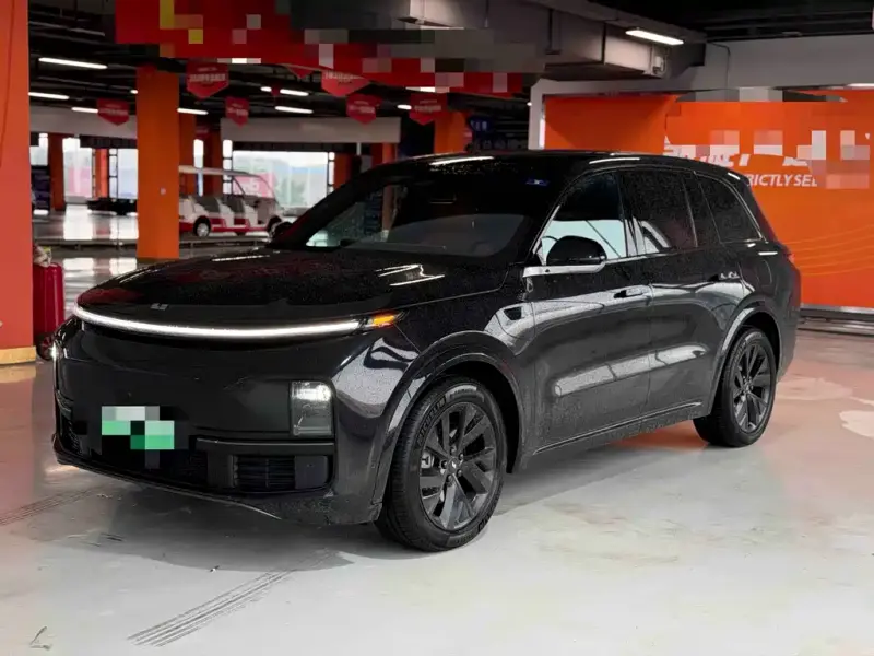 Li Auto L8