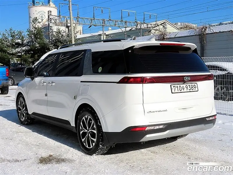 Kia Carnival (Canival)