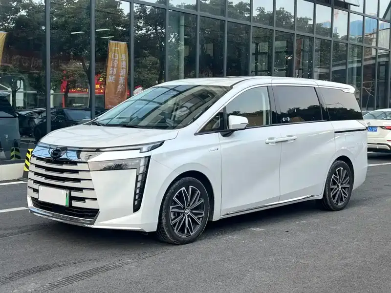 GAC Motor E8 PHEV