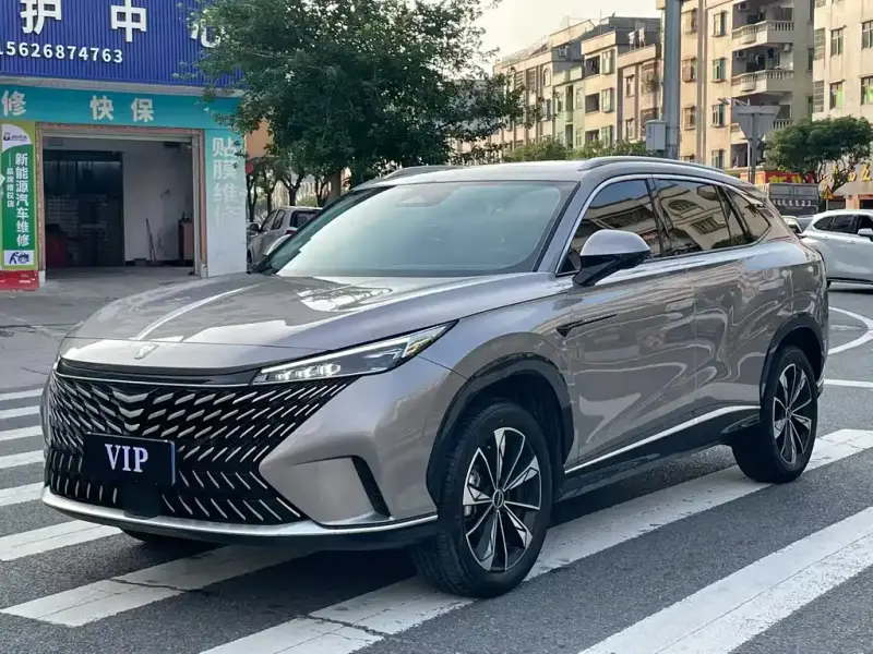 Roewe MG HS (RX5)