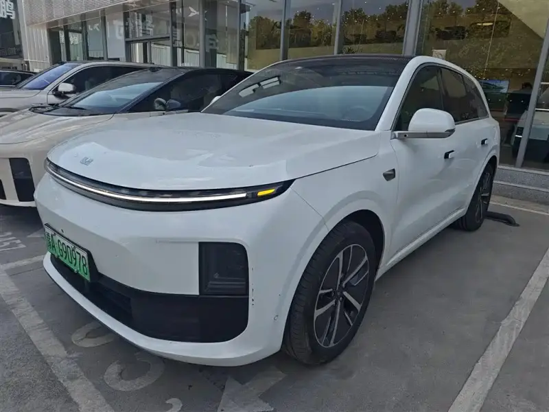 Li Auto L6