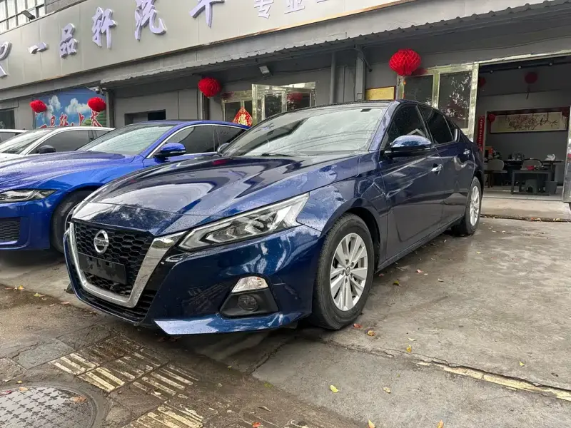 Nissan Teana