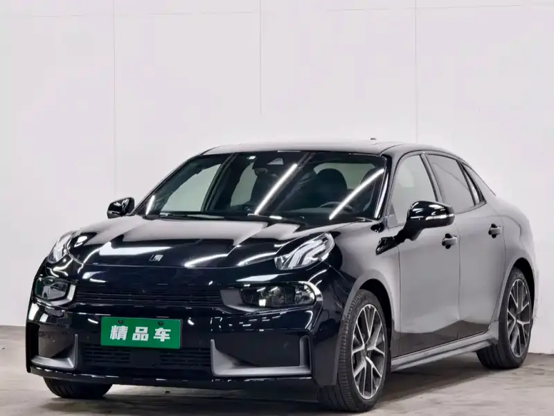 Lynk & Co 03
