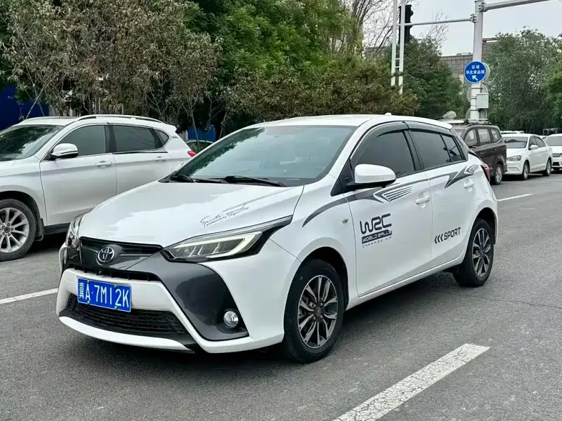 Toyota Yaris L