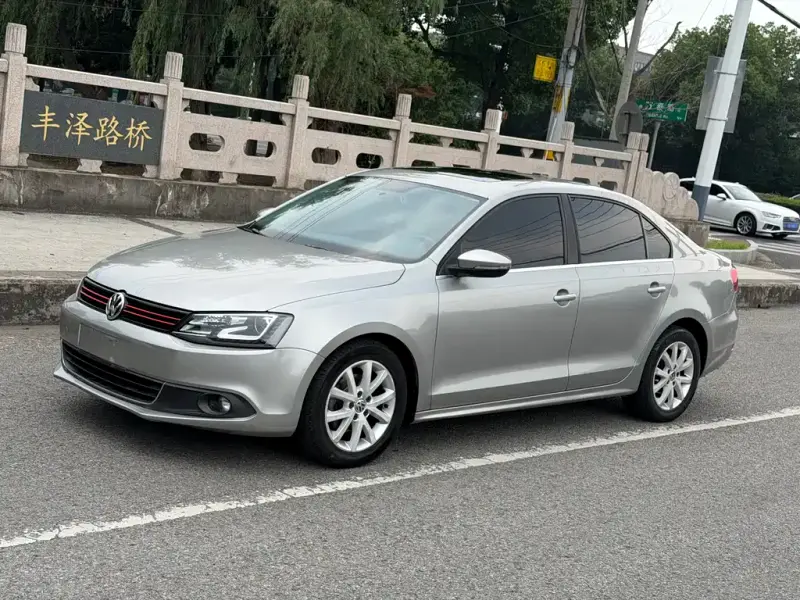 Volkswagen Sagitar