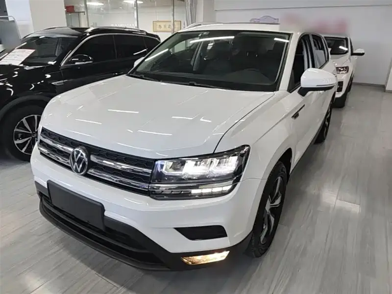 Volkswagen Tharu