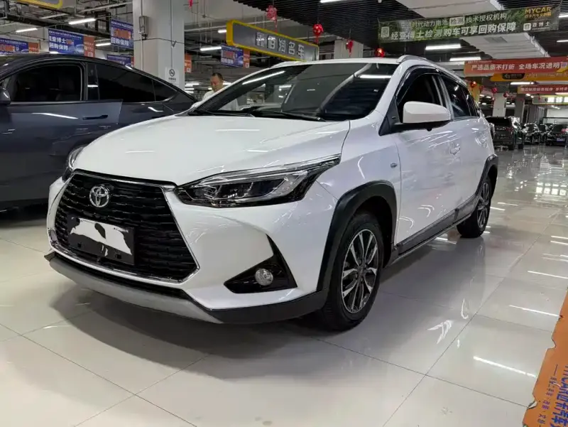 Toyota Yaris L