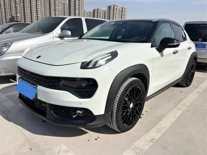 Lynk & Co 02
