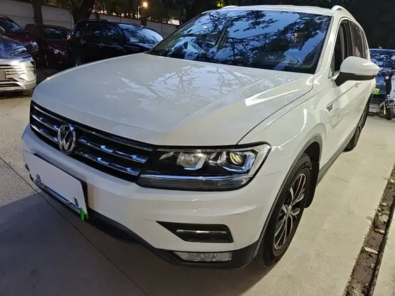 Volkswagen Tiguan L
