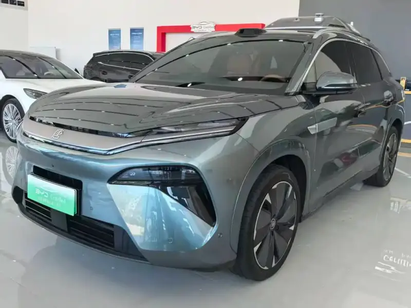 BYD Tang L
