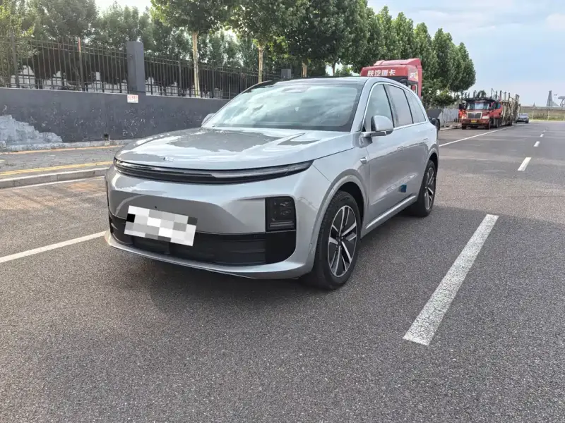 Li Auto L6