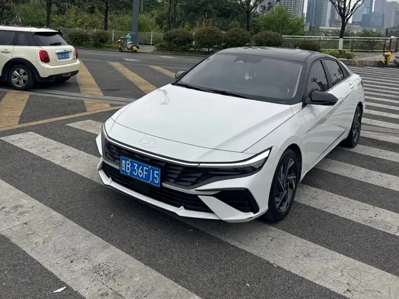 Hyundai Elantra