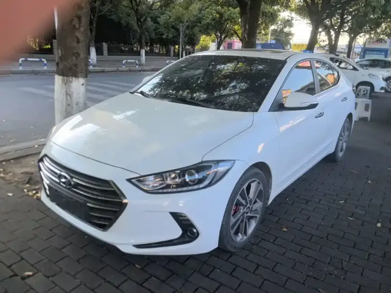 Hyundai Elantra