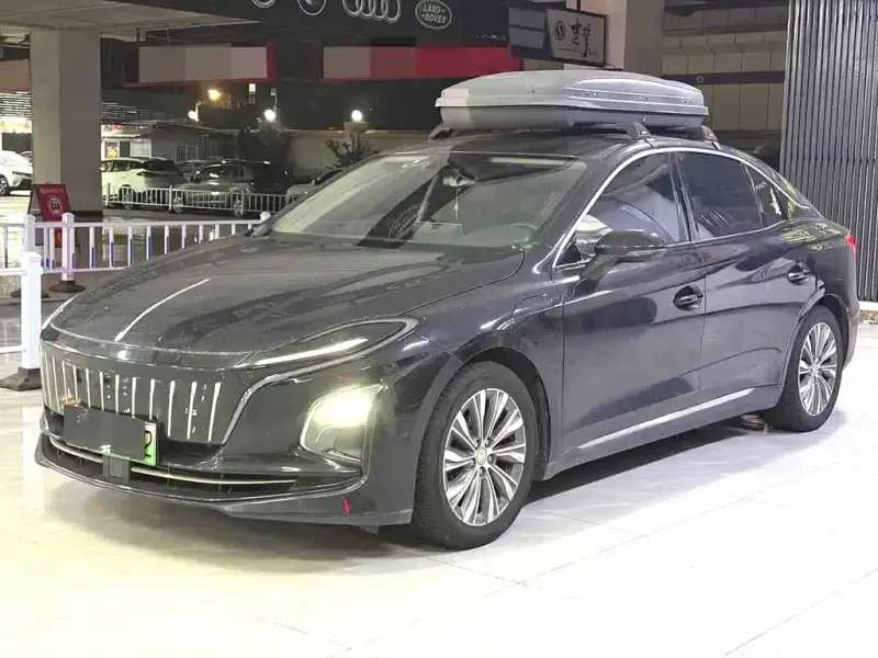 Hongqi E-QM5