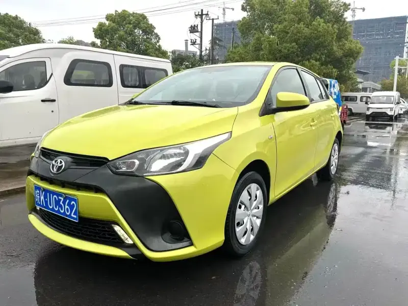 Toyota Yaris L