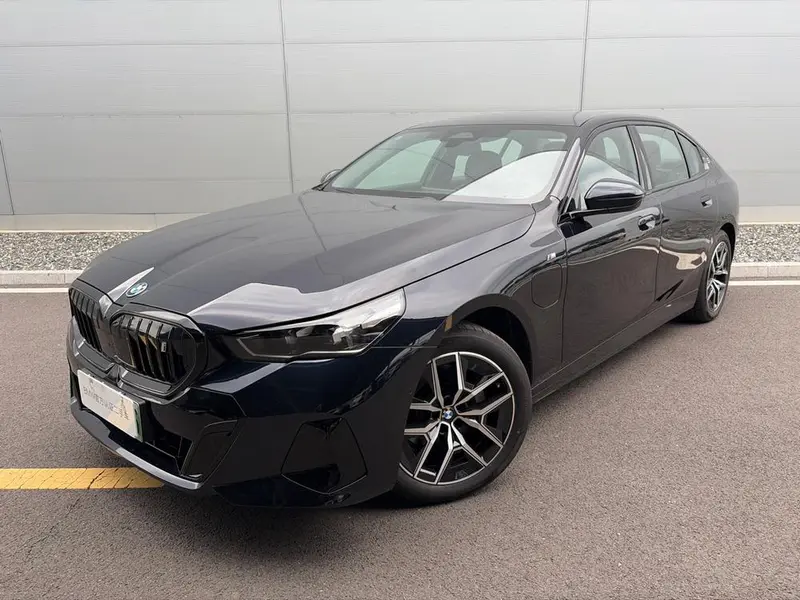 BMW i5
