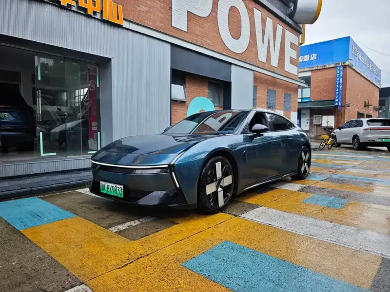 XPeng P7