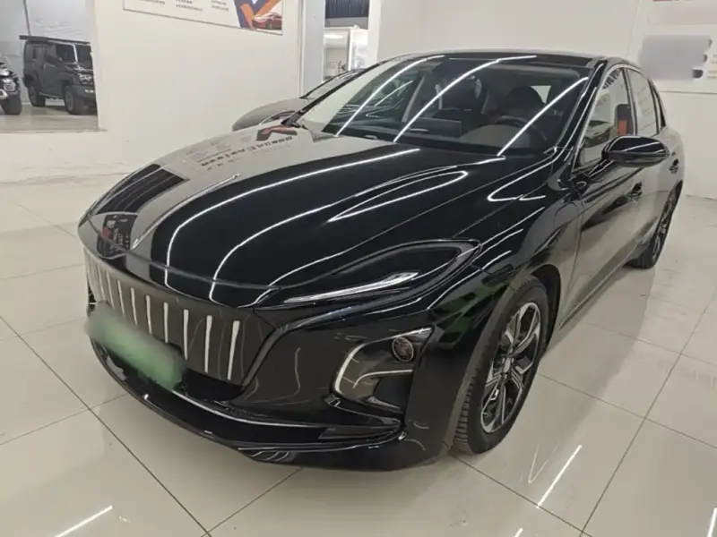 Hongqi E-QM5