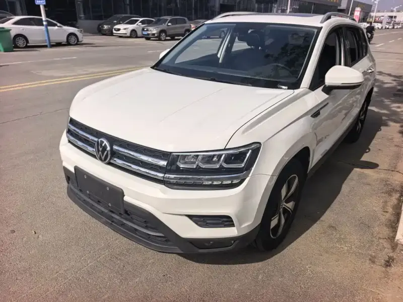 Volkswagen Tharu