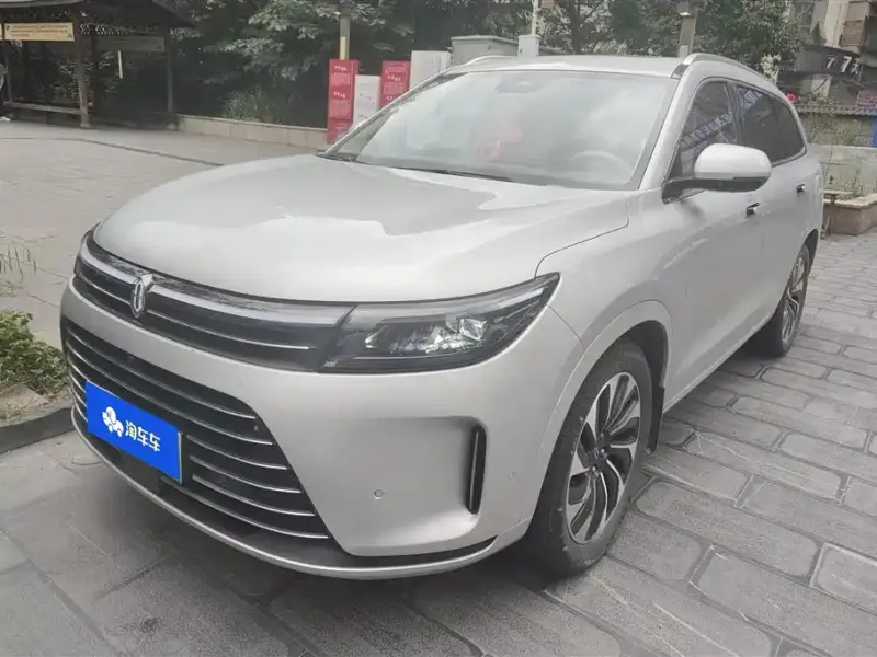 AITO M7