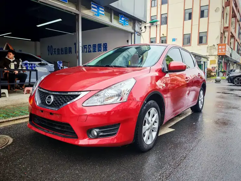 Nissan Tiida