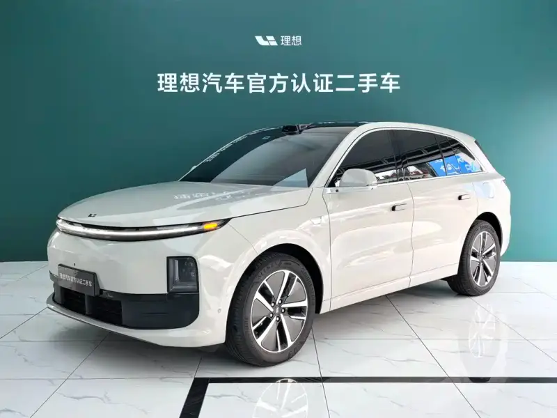 Li Auto L6