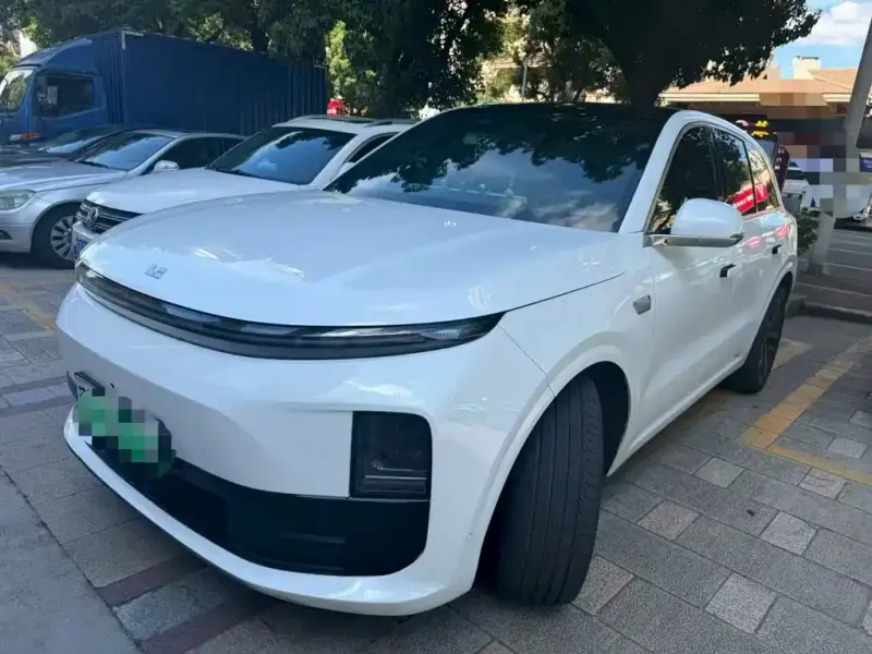 Li Auto L6