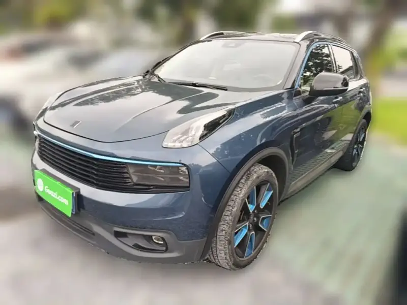 Lynk & Co 01