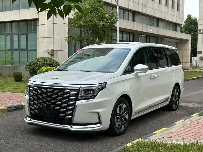 JAC Refine RF8
