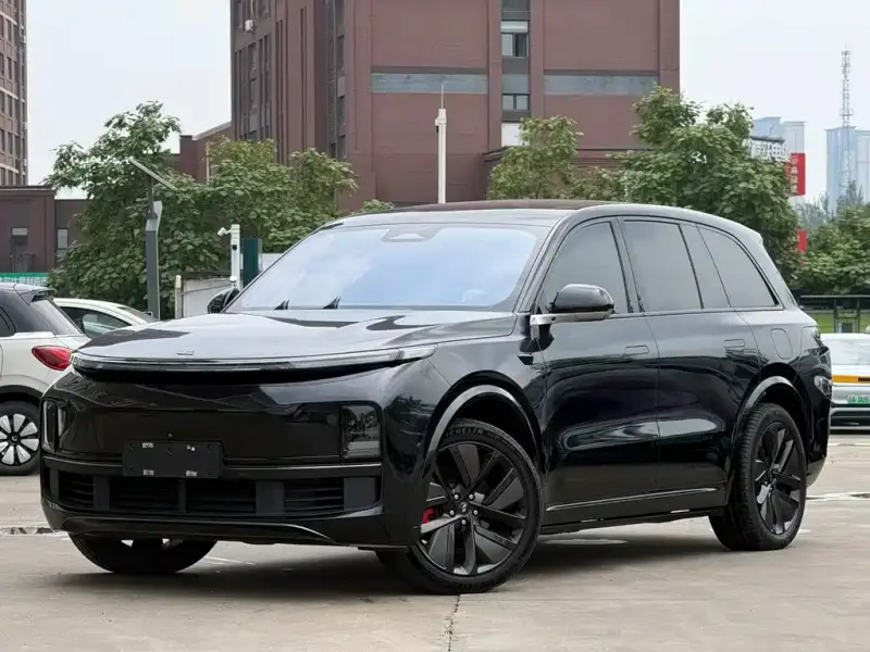 Li Auto L8