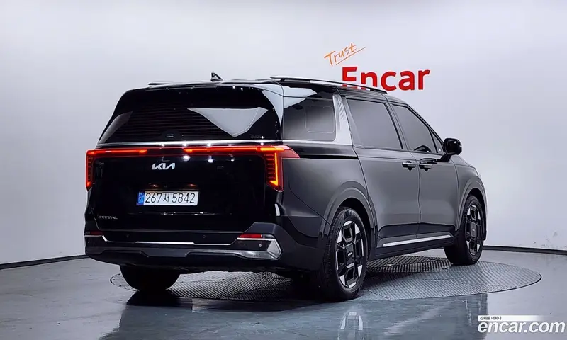 Kia Carnival (Canival)