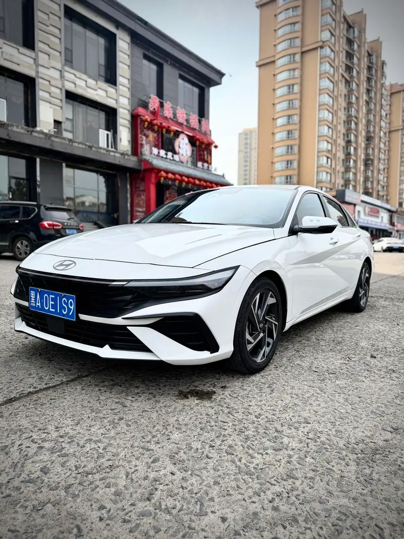 Hyundai Elantra