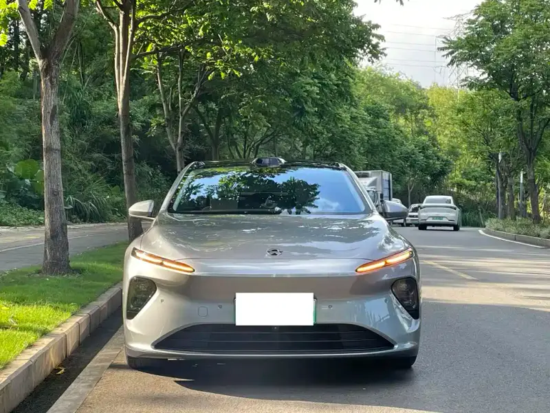 NIO ET7