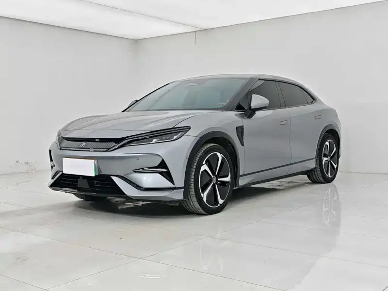 BYD L EV