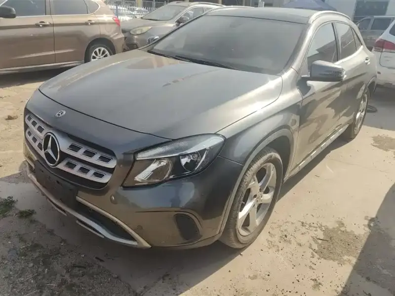 Mercedes-Benz GLA