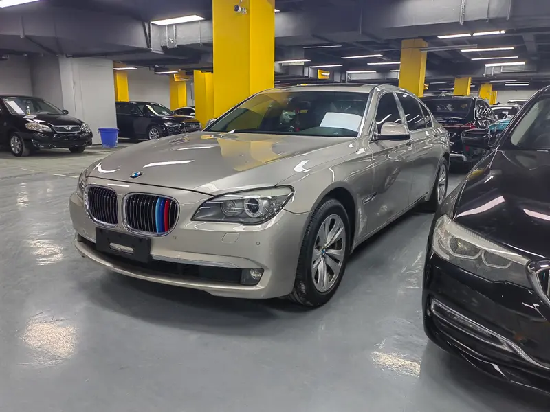 BMW 7-Series