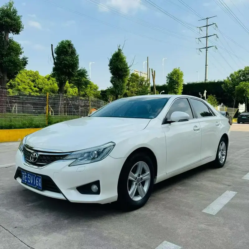 Toyota Reiz