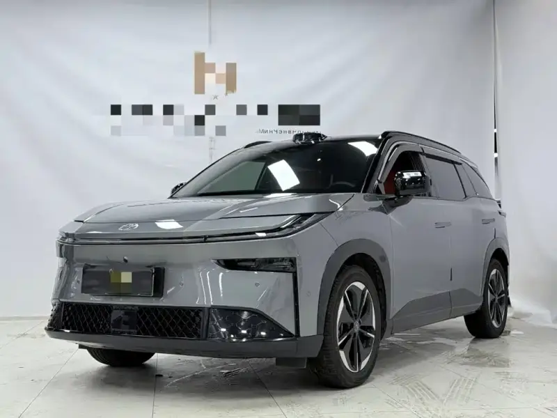 Toyota Bozhi 3X