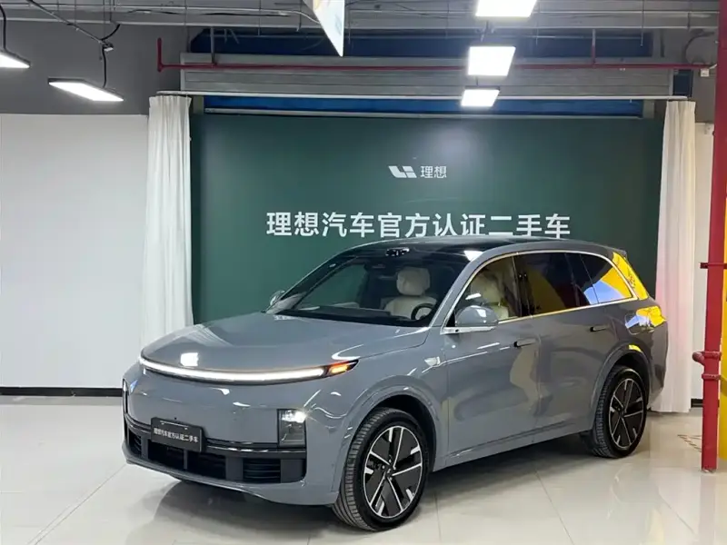 Li Auto L8