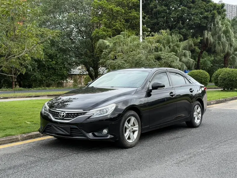 Toyota Reiz