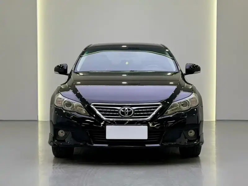Toyota Reiz