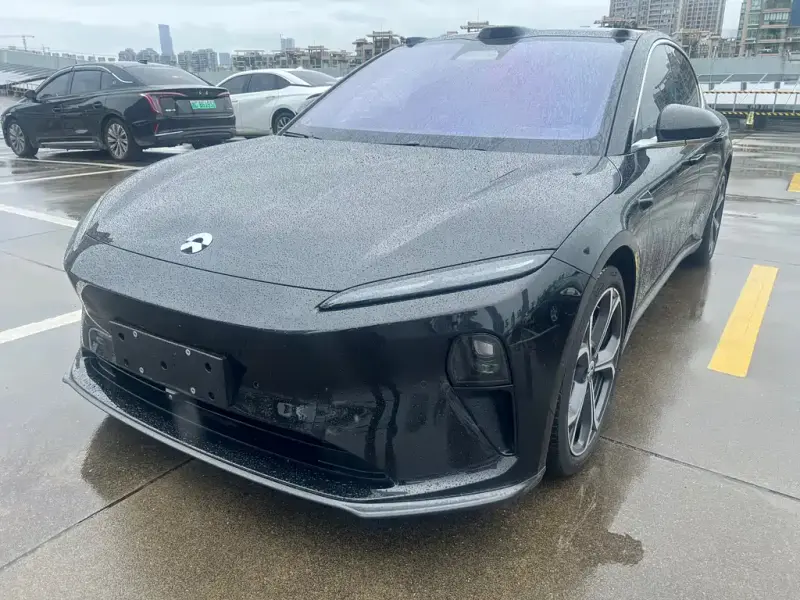 NIO ET5
