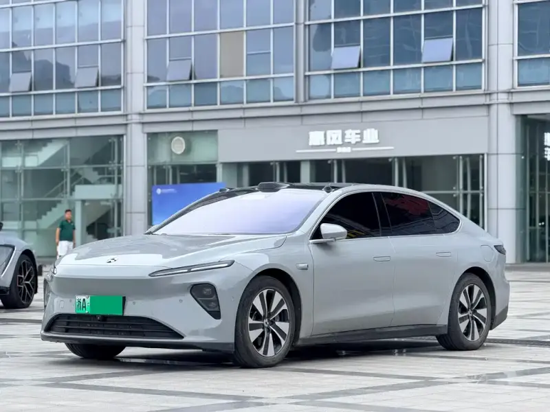 NIO ET7