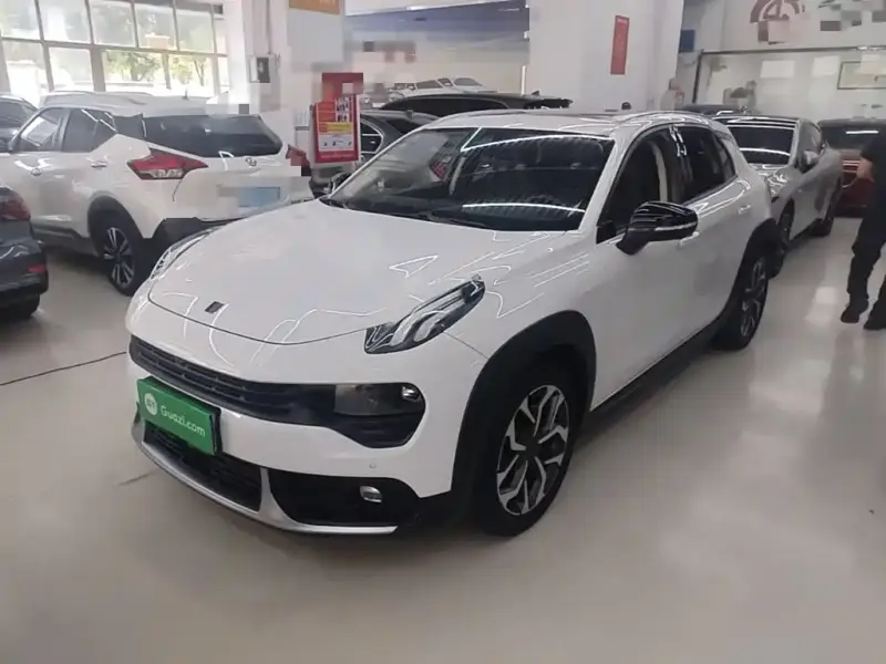 Lynk & Co 02