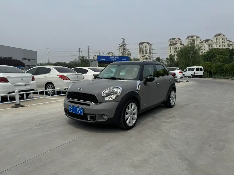 MINI COUNTRYMAN